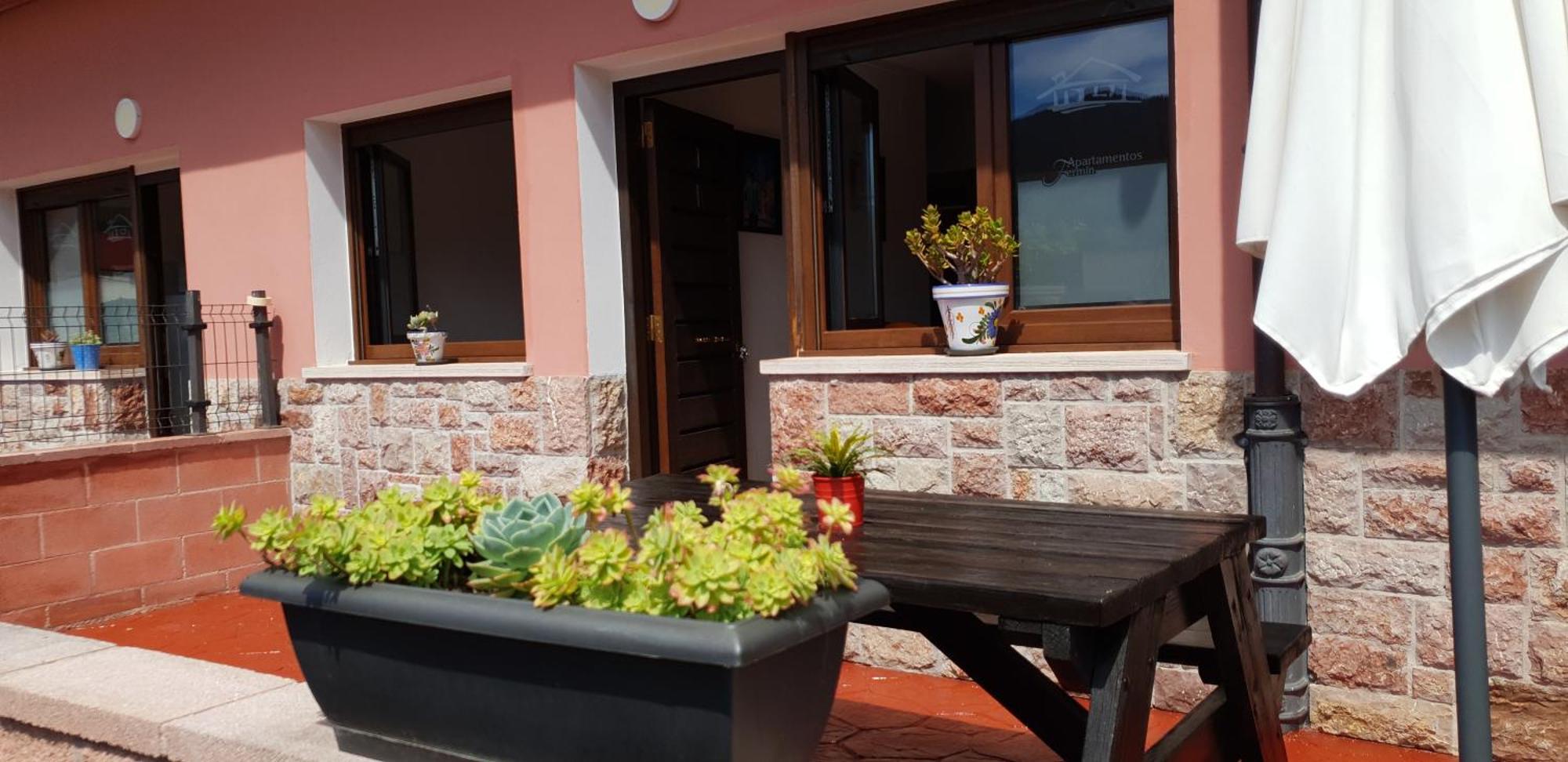 Apartamentos Fermin Onís Dış mekan fotoğraf